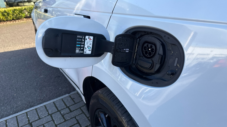 Land Rover Range Rover Velar 2.0 P400e R-Dynamic HSE 5dr Auto Estate